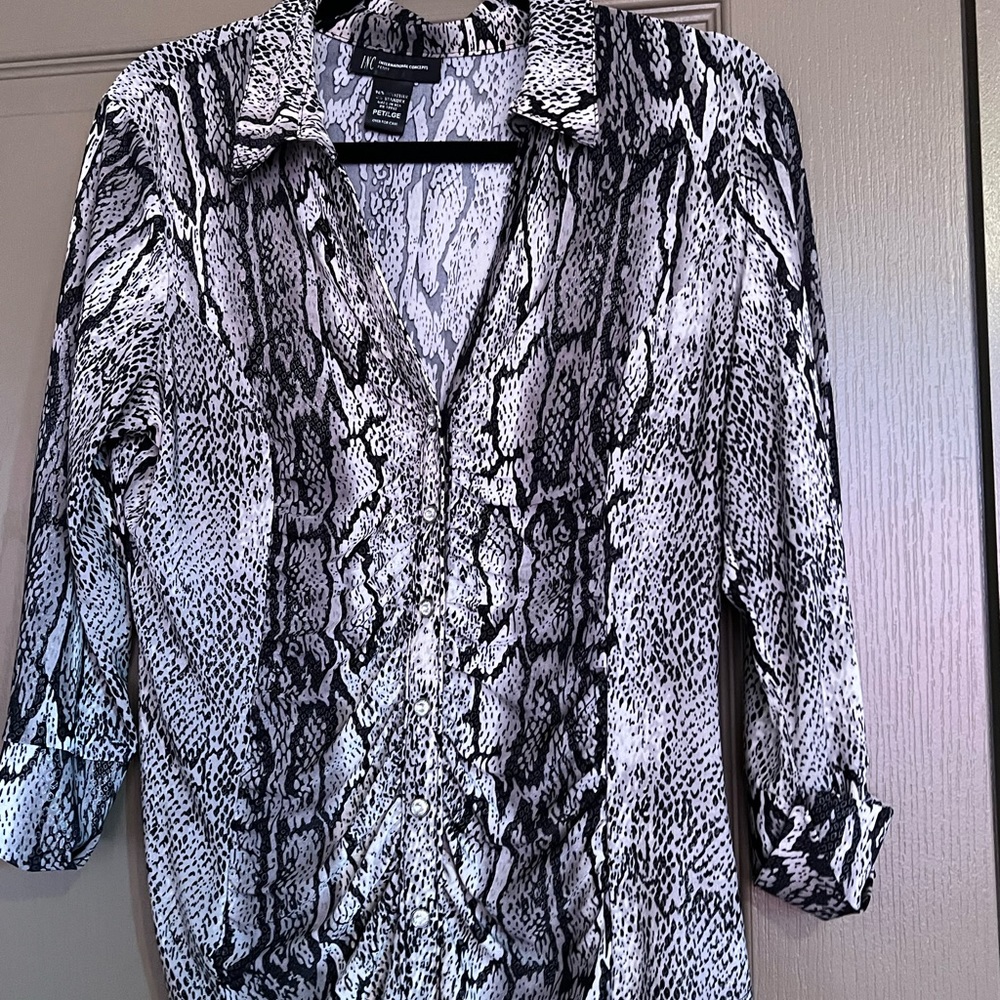 Women’ blouse, PL, INC, 96% polyester, 4% rayon